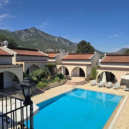 Five Fingers Holiday park *