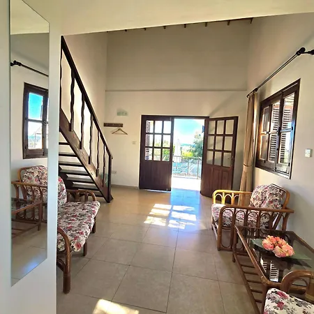 Five Fingers Kazaphani