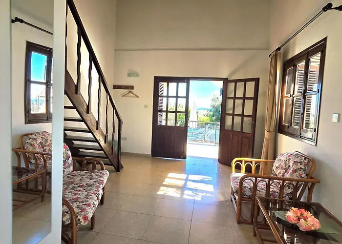 ファイブ フィンガーズ ホリデー Kazaphani